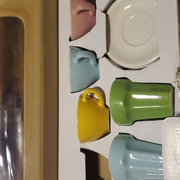 𝅺ikea Duktig Children's China Set - Picture 3 of 9